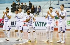Joaçaba Futsal inicia venda de ingressos para jogos contra Blumenau e ACBF