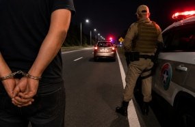 Motorista embriagado é preso após fuga e perseguição na BR-282
