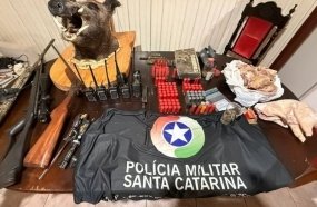PM Ambiental apreende carne de caça e armas em operação na região