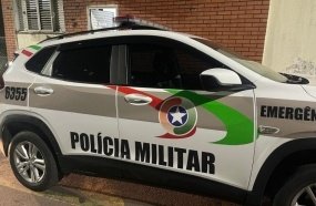 Mulher é presa após tentar invadir casa, ameaçar ex-nora e desacatar policiais