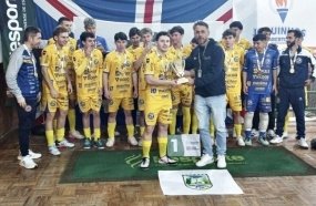 Sub-18 do Joaçaba Futsal é tetracampeã regional dos Joguinhos Abertos