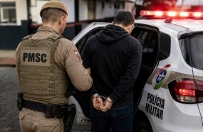 Homem é preso após ameaçar matar ex-companheira em Joaçaba
