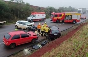 Idoso morre em colisão envolvendo três veículos na BR-470