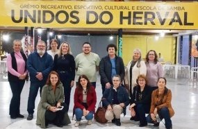 Artesãs de Herval d'Oeste mergulham na história do município para criar nova coleção