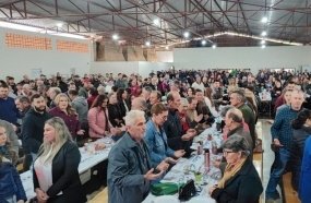 Festa do Colono de Joaçaba celebra a força da agricultura familiar