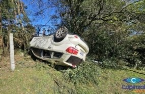 Manobra para evitar acidente termina em capotamento na SC-150
