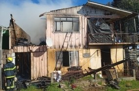 Incêndio atinge residência de dois pavimentos em Catanduvas