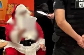 Homem que atuava como Papai Noel é condenado por abusos contra criança