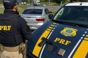 Motorista é preso com pistola e drogas durante abordagem na BR-282