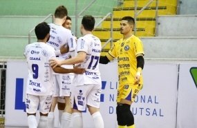 Joaçaba Futsal vence São Caetano e define adversário nos playoffs 