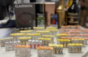Casal é preso transportando medicamentos emagrecedores e anabolizantes