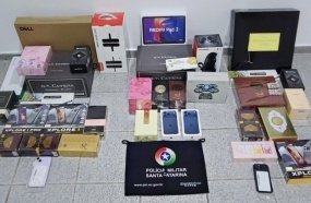 Polícia Militar apreende mercadorias do Paraguai durante abordagem em Herval d’Oeste