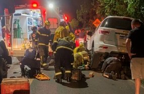Motociclista fica com a perna presa em pneu de veículo após colisão em Joaçaba