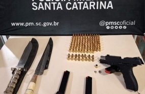 Homem é preso com pistola e munições após atirar no quarto da enteada