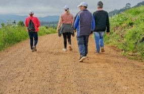 Caminhada marca reconhecimento da Rota de Santa Terezinha em Joaçaba