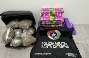 PM Rodoviária intercepta veículo com mais de 30 kg de drogas na SC-150