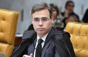 Mendonça quer levar ao plenário diálogos atribuídos a Vorcaro e Moraes