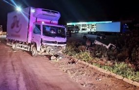 Motorista morre após picape ser atingida por caminhão em Vargem Bonita