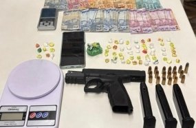 Jovem é preso por tráfico de drogas e posse ilegal de arma de uso restrito