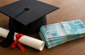 Estudantes de Medicina de SC são condenados a devolver mais de R$ 300 mil