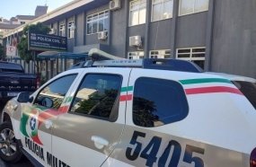 Homem é preso após ser acusado de tocar em seios de adolescente em Joaçaba