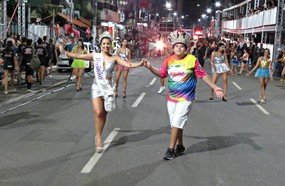 Escolas de samba realizam primeiro ensaio geral na Avenida