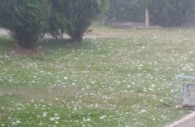 Chuva de granizo causa prejuízos em Zortéa
