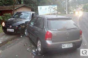 Colisão deixa dois feridos na Av. Caetano Natal Branco