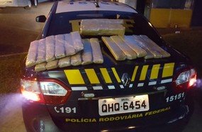 Adolescente é flagrado em ônibus com 20 kg de maconha