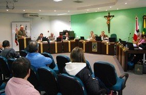Reitor da Unoesc alerta vereadores sobre baixo crescimento dos municípios