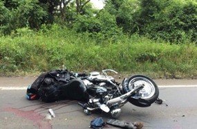 Motociclista tem perna amputada em colisão na BR-282