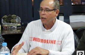 Professor César é eleito presidente da Liga das Escolas de Samba