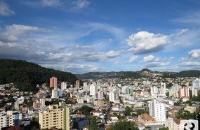 Previsão de chuva faz Prefeitura transferir programação do aniversário de Joaçaba