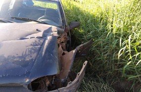 Ocupantes de veículo de Herval ficam feridos em colisão na BR-153