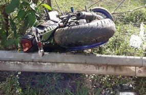 Saída de pista deixa motociclista ferido em Tangará