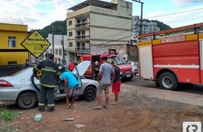 Princípio de incêndio em veículo no centro de Herval d´Oeste