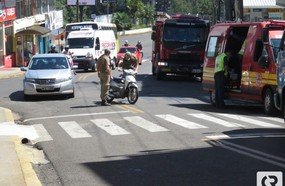 Colisão entre moto e caminhonete deixa mulher ferida em Herval
