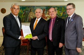 Governador solicita ao presidente pagamento da dívida com a saúde