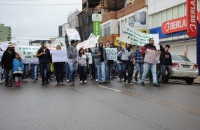 Cerca de 800 pessoas participam de manifesto em Campos Novos