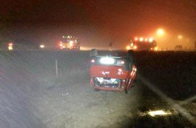 Capotamento deixa quatro pessoas feridas na BR-470