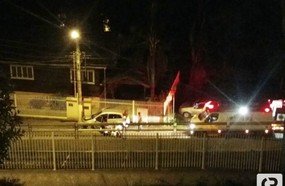 Motorista fica ferida ao colidir em poste na Av. Caetano Branco