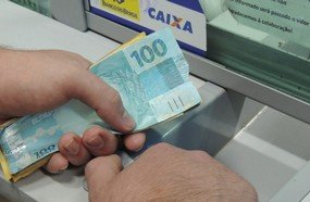 Nascidos em junho e julho sem conta na Caixa podem sacar FGTS