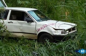 Veículo capota após apresentar problemas mecânicos