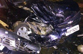 Colisão entre veículos deixa mulher e criança feridas em Campos Novos