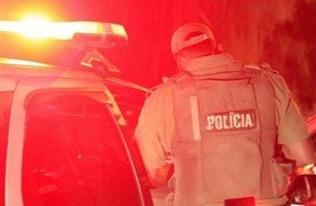 Homem é preso com armas após disparos para ameaçar vizinho