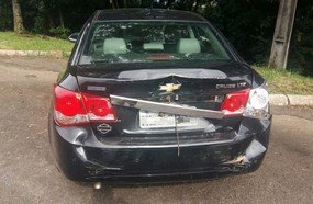 Motorista embriagado é preso após causar acidente e fugir do local