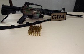 Ministério Público denuncia homem preso com fuzil AR-15