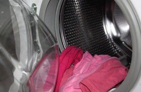 Idosa morre após choque elétrico em máquina de lavar roupa