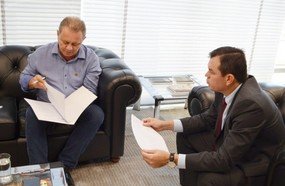 FECAM e TCE tratam de estudo sobre fusão de municípios