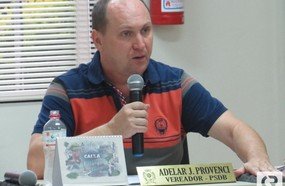 Presidente da Câmara pede revitalização de abrigos de ônibus